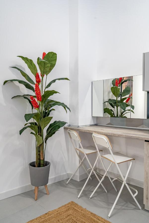 Exquisite Studio Apartment With An Original Design 발렌시아 외부 사진
